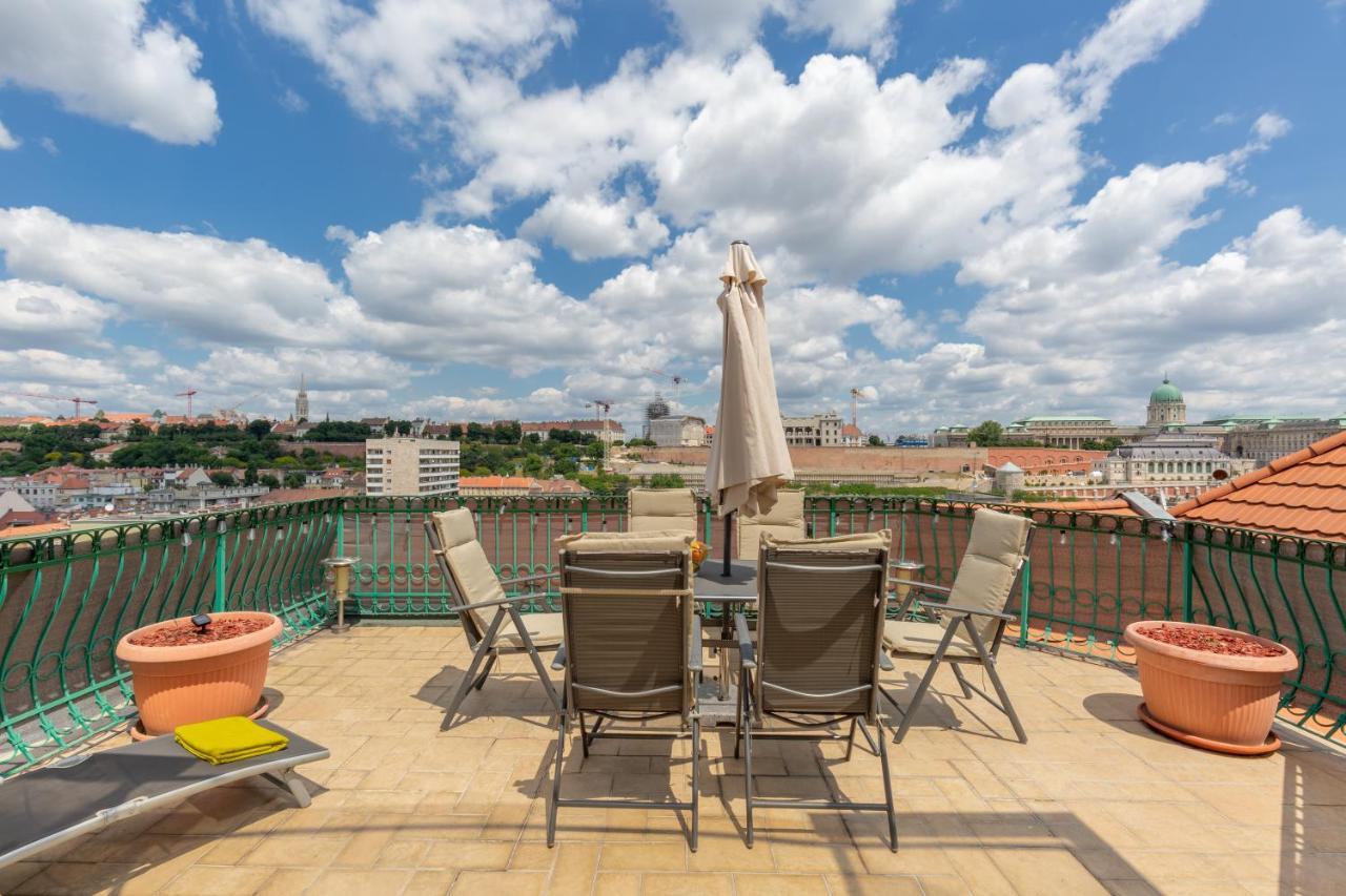 Penthouse With Free Parking And Free Bikes, Wellness 8 Min Walk Apartment Budapest Exterior photo