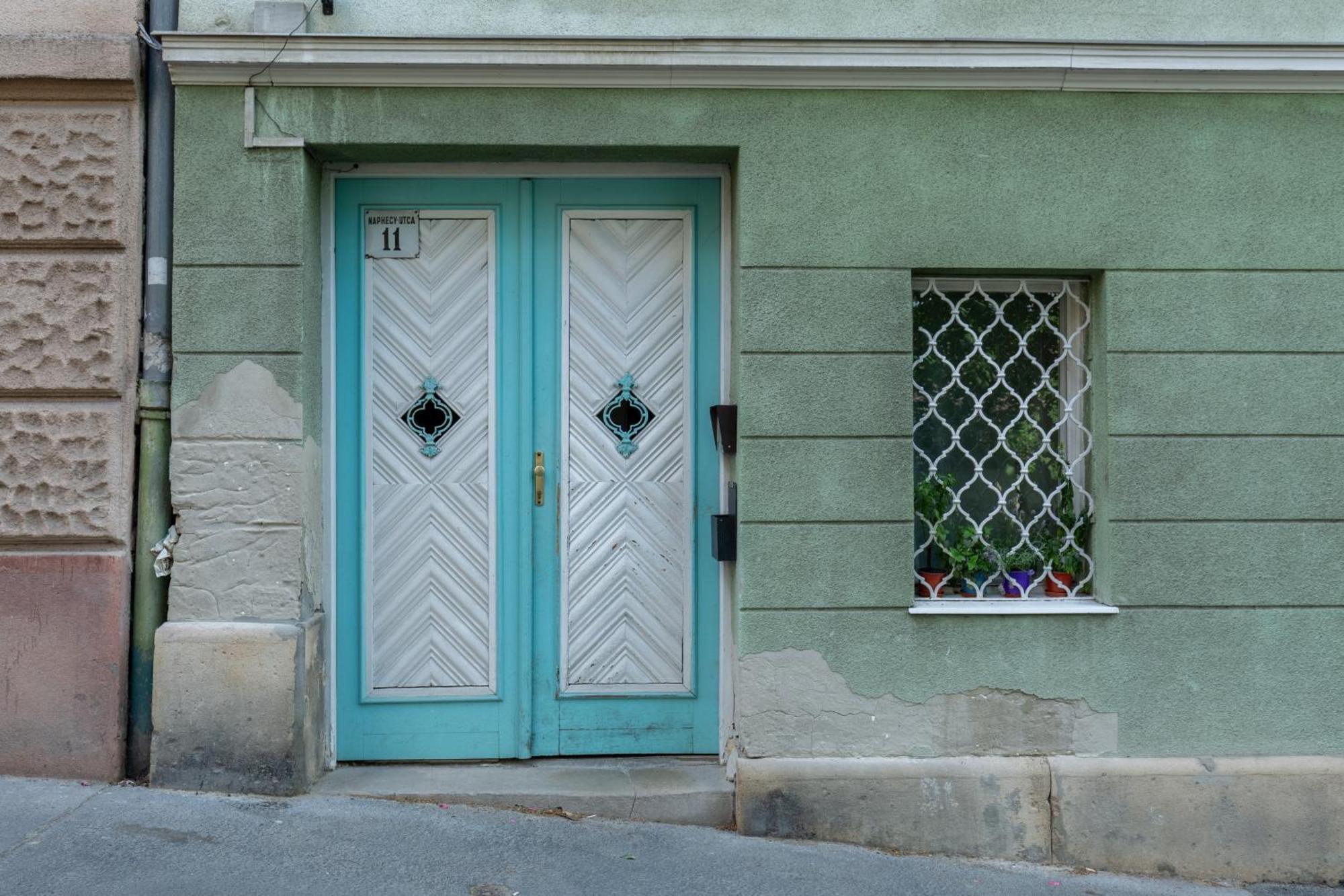 Penthouse With Free Parking And Free Bikes, Wellness 8 Min Walk Apartment Budapest Exterior photo